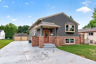 1518 Pacific St, Saint Paul, MN 55106 - Photo 1