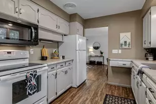2137 14th St, Eau Claire, WI 54703 - Photo 7