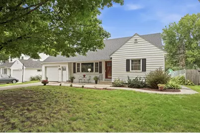 717 Memorial Parkway SW, Rochester, MN 55902 - Photo 3