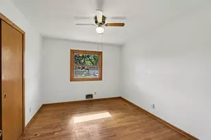 997 Arbogast St, Shoreview, MN 55126 - Photo 11
