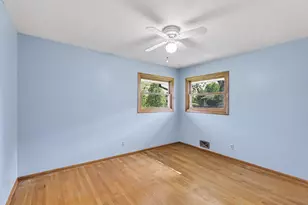 997 Arbogast St, Shoreview, MN 55126 - Photo 9