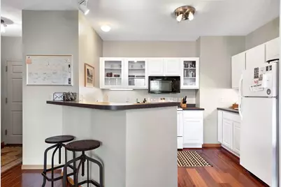 660 N 2nd Street #305, Minneapolis, MN 55401 - Photo 3