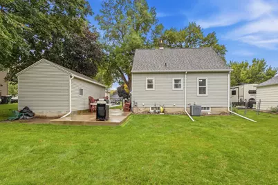 553 Prospect Street NE, Hutchinson, MN 55350 - Photo 15