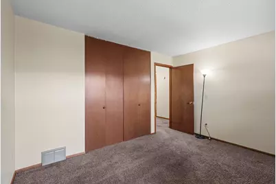 365 E 43rd Street, Minneapolis, MN 55409 - Photo 13