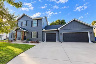 1616 26th St SE, Saint Cloud, MN 56304 - Photo 1