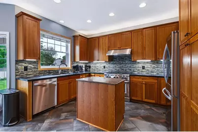 8547 Kirkwood Lane N, Maple Grove, MN 55369 - Photo 3