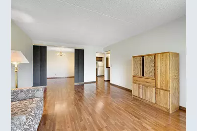 2455 Londin Lane E #322, Maplewood, MN 55119 - Photo 5