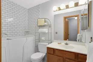 1011 41st Ave NE, Columbia Heights, MN 55421 - Photo 11