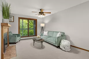 1011 41st Ave NE, Columbia Heights, MN 55421 - Photo 3