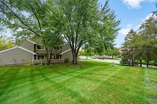 1905 Shenandoah Ct, Plymouth, MN 55447 - Photo 13