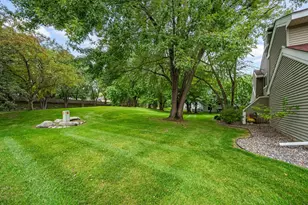 1905 Shenandoah Ct, Plymouth, MN 55447 - Photo 23