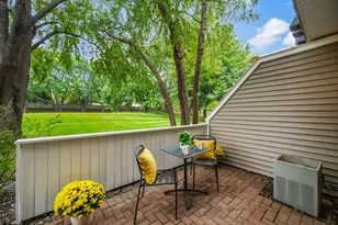 1905 Shenandoah Ct, Plymouth, MN 55447 - Photo 11