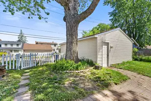 1965 Montana Ave E, Saint Paul, MN 55119 - Photo 33