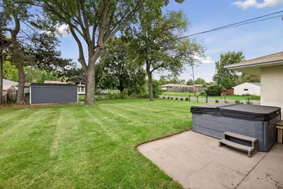 1416 Clarmar Avenue W, Roseville, MN 55113 - Photo 41