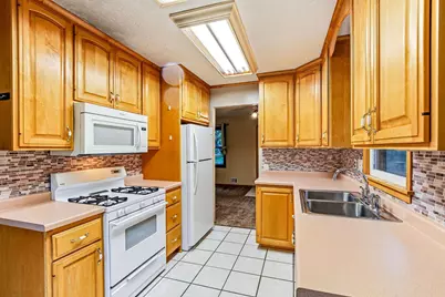 11324 Quinn Street NW, Coon Rapids, MN 55433 - Photo 9