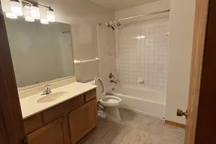 1054 Pacific St, Saint Paul, MN 55106 - Photo 7