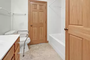 1020 S Oak St, Lake City, MN 55041 - Photo 17