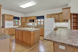 1020 S Oak St, Lake City, MN 55041 - Photo 13