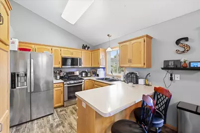 952 S Chestnut Street, Belle Plaine, MN 56011 - Photo 9