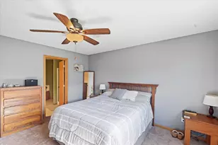 952 S Chestnut St, Belle Plaine, MN 56011 - Photo 13