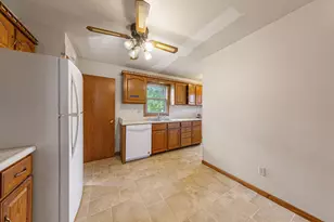 1526 N 4th St, Mankato, MN 56001 - Photo 11