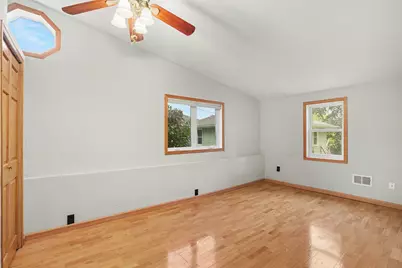549 18th Avenue N, South Saint Paul, MN 55075 - Photo 9