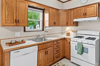 1658 Sherburne Avenue, Saint Paul, MN 55104 - Photo 11