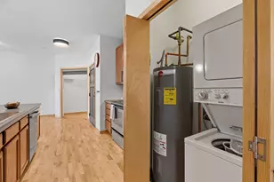 2530 E 34th St, Minneapolis, MN 55406 - Photo 21