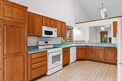18512 Lime Tree Court, Minnetonka, MN 55345 - Photo 7