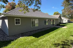 909 17th St SE, Willmar, MN 56201 - Photo 5
