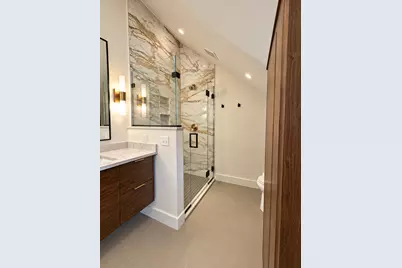383 Portland Avenue #Carriage House, Saint Paul, MN 55102 - Photo 3