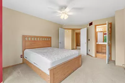 8841 Brunswick Path, Inver Grove Heights, MN 55076 - Photo 25