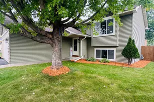 1345 Osprey Ct, New Richmond, WI 54017 - Photo 3