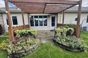 1112 Travis Rd, Marshall, MN 56258 - Photo 3