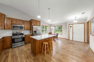 6481 Ojibway Path, Lino Lakes, MN 55014 - Photo 3