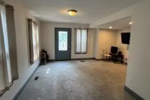 878 Monroe Ct, Saint Paul, MN 55102 - Photo 5