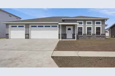 4312 23rd Avenue S, Moorhead, MN 56560 - Photo 1