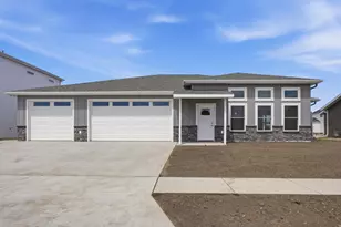 4312 23rd Ave S, Moorhead, MN 56560 - Photo 1