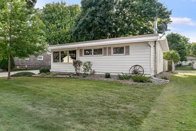 1405 5th Street NW, Austin, MN 55912 - Photo 3
