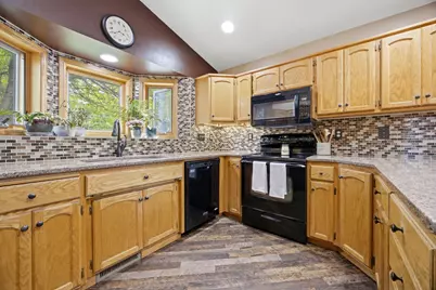 1709 33 1/2 Street S, Moorhead, MN 56560 - Photo 9