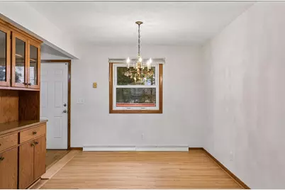 1616 Sandhurst Avenue E, Maplewood, MN 55109 - Photo 19
