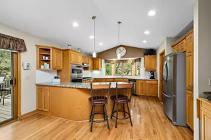 16185 Inglewood Dr, Lakeville, MN 55044 - Photo 9