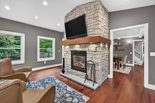 19055 Ridgewood Rd, Deephaven, MN 55391 - Photo 17