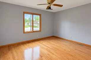 5316 Brookdale Dr N, Brooklyn Park, MN 55443 - Photo 7