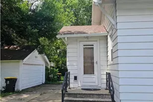 922 E 1st St, Fairmont, MN 56031 - Photo 33