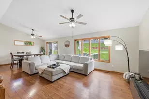 2086 20th St, Zumbrota, MN 55992 - Photo 5
