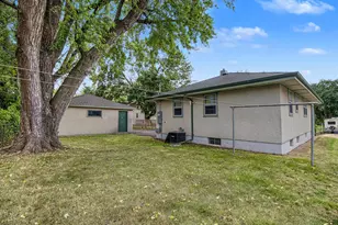830 Pedersen St, Saint Paul, MN 55119 - Photo 17