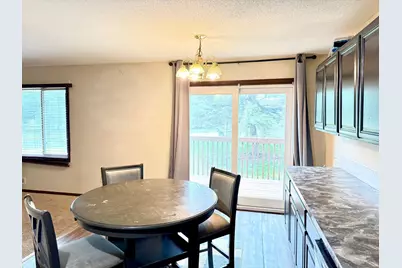 10498 Yorktown Lane N, Maple Grove, MN 55369 - Photo 5