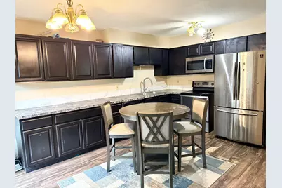 10498 Yorktown Lane N, Maple Grove, MN 55369 - Photo 3