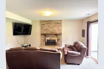 10498 Yorktown Lane N, Maple Grove, MN 55369 - Photo 15